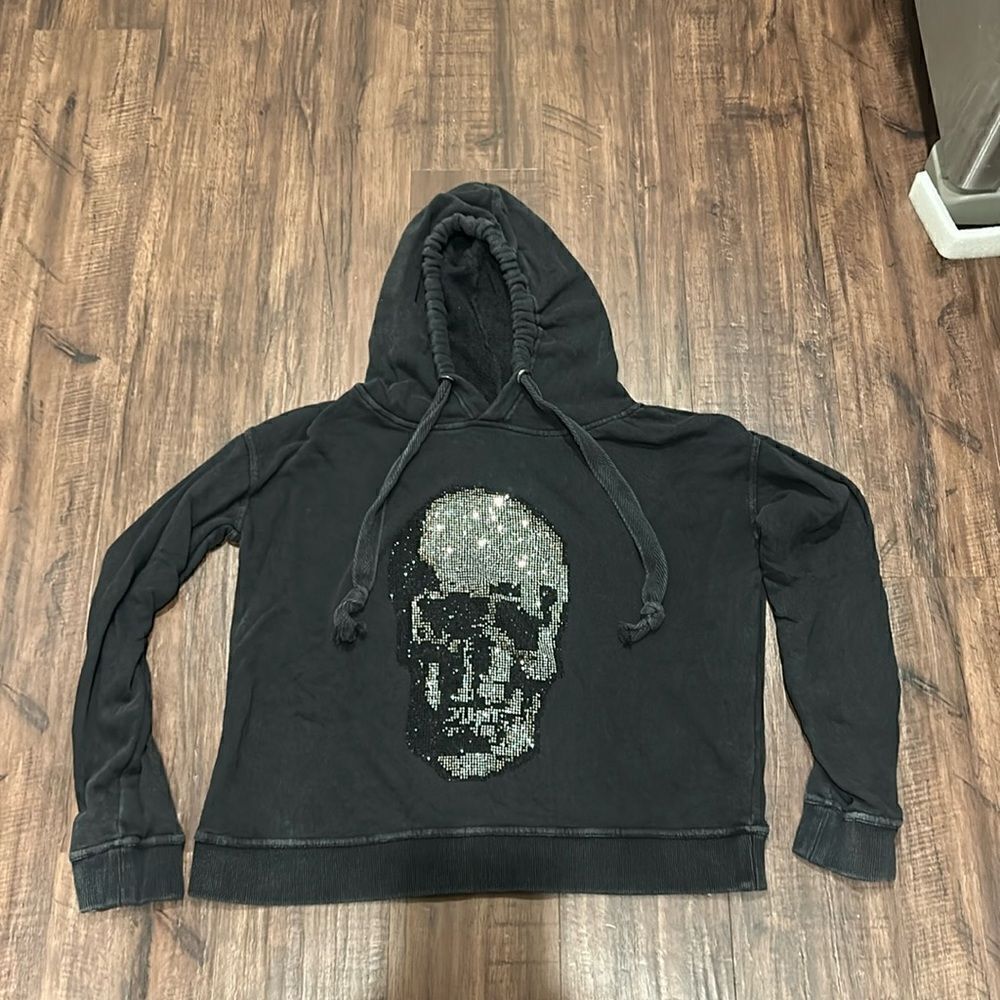 Vintage Havana Black Hooded Sweatshirt with Silver Sequin Skull